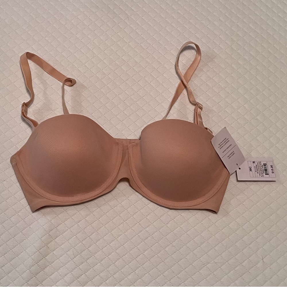 NWT Lightly lined Nude Convertible/Strapless Bra